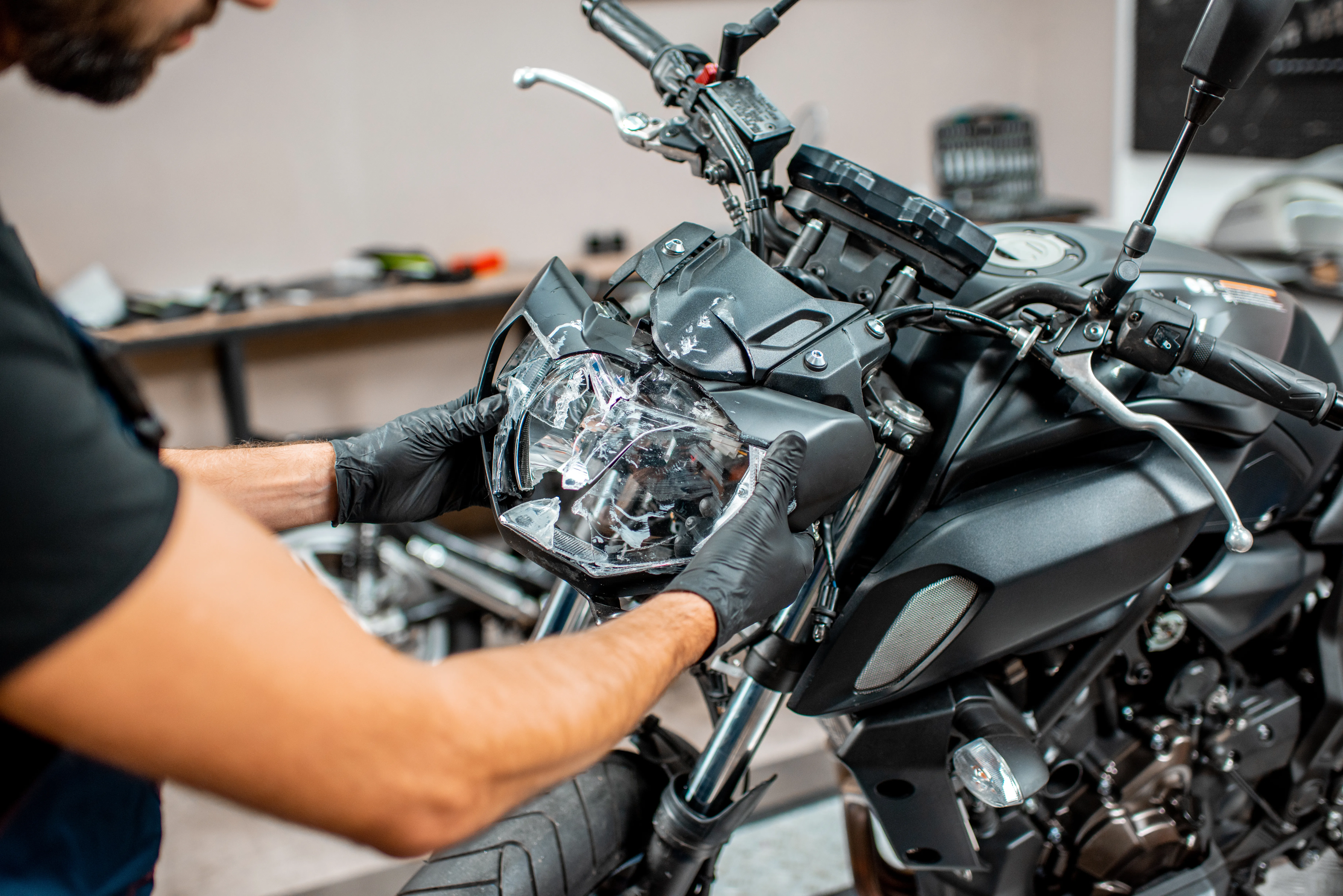 Fotos claras de una moto averiada